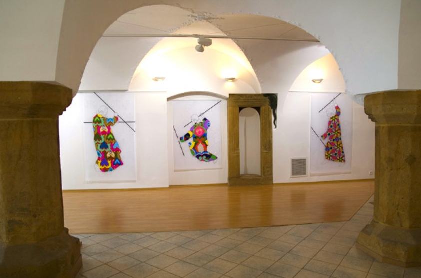 https://santymenor.mirunadragan.com/files/gimgs/th-14_4installation_view.jpg